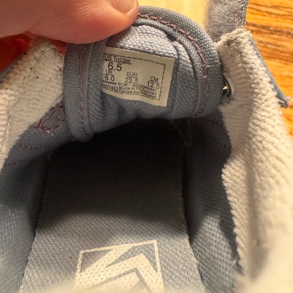 Toddler Vans - Picture 2 of 6